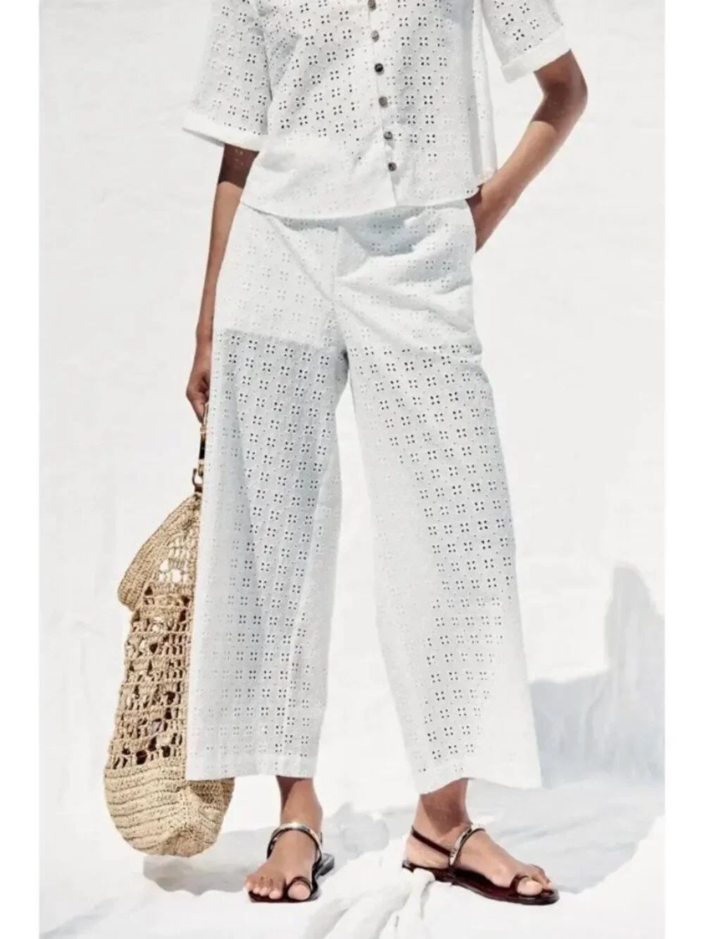 Zara Womens Culotte Pants Small White Wide Leg Eyelet Trousers 2587/077 NWT